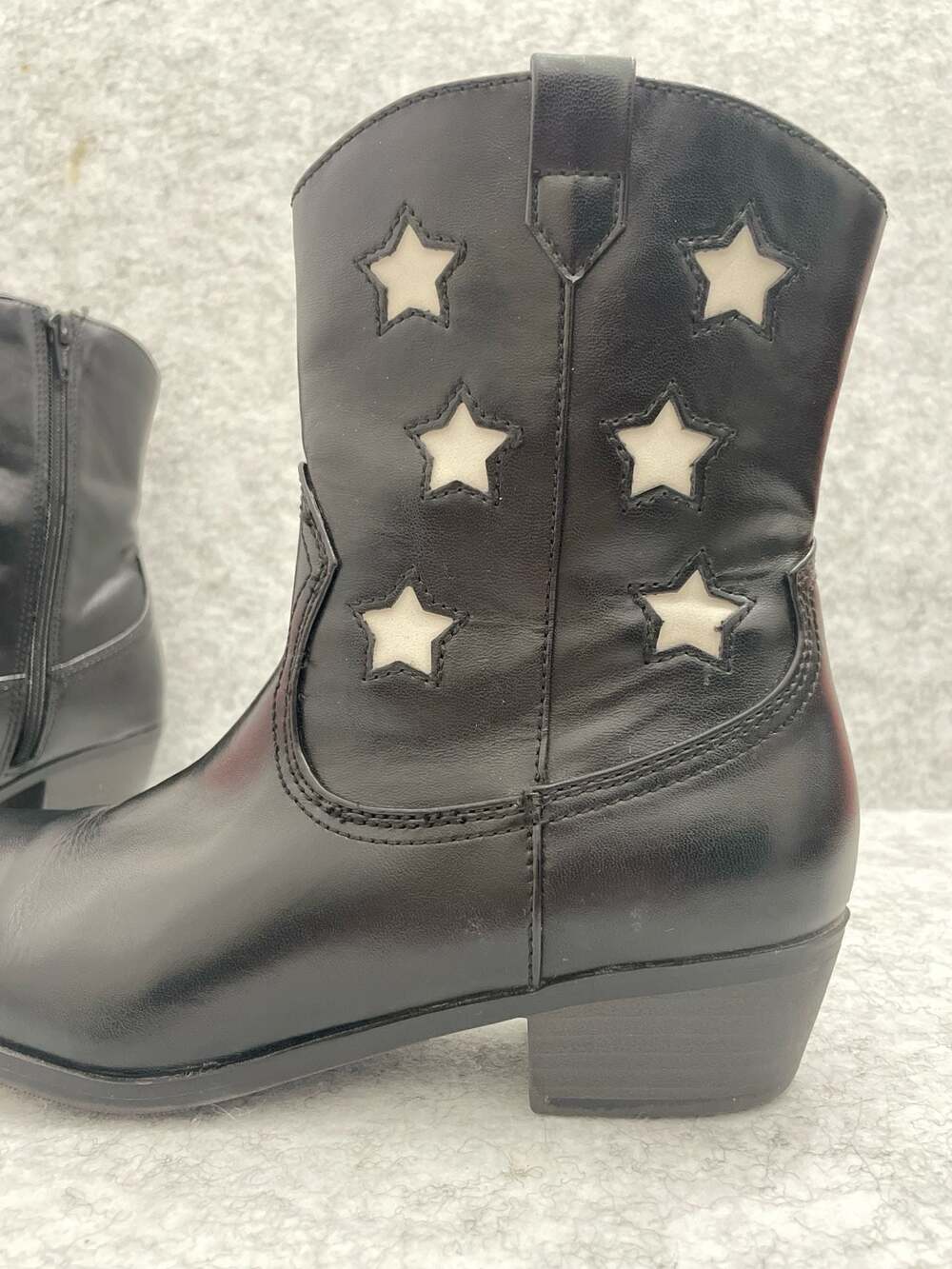 5 Art Class Margot Western Style Boots with White Stars - Picture 9 of 14